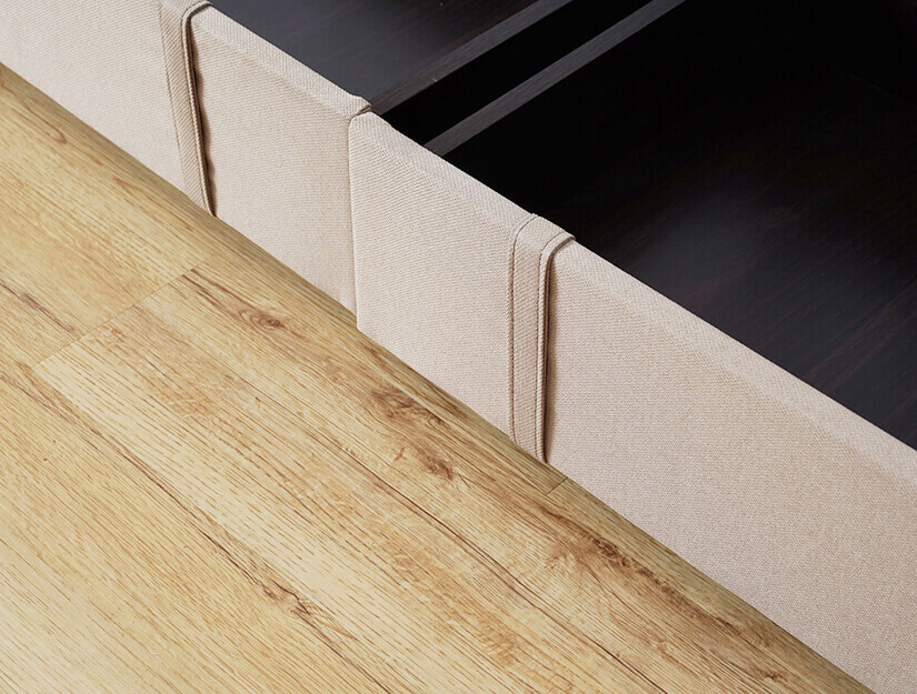 Easy to use pull handles. Open the drawers conveniently & safely.
