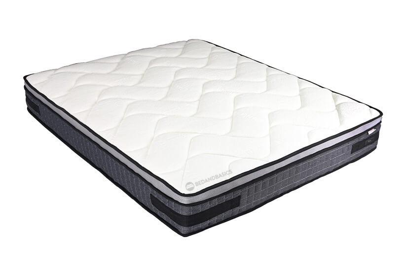 The Dreamster Terra mattress contours to the shape of your body for optimal spinal alignment and targeted support. 