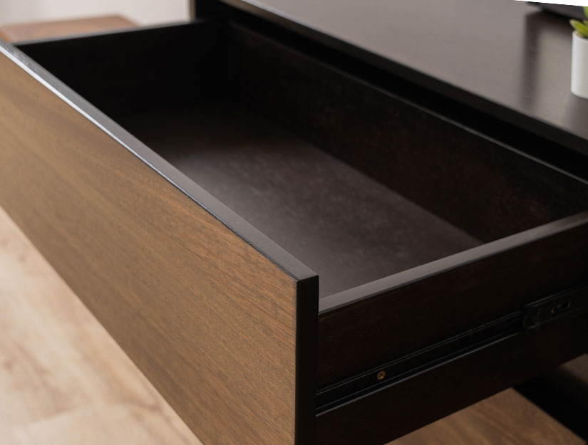 Spacious & deep drawers for all your essentials.