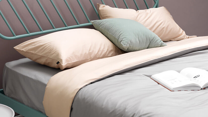 100% Combed Cotton Sateen. Soft and smooth to touch. Designed for a comfortable cooling sleep.