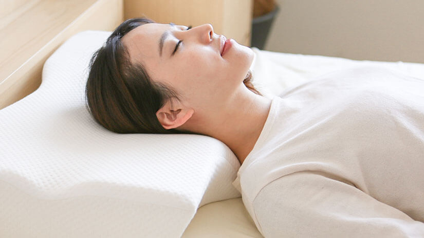 The pillow is concaved in the centre to maintain a natural neck position for back sleepers.