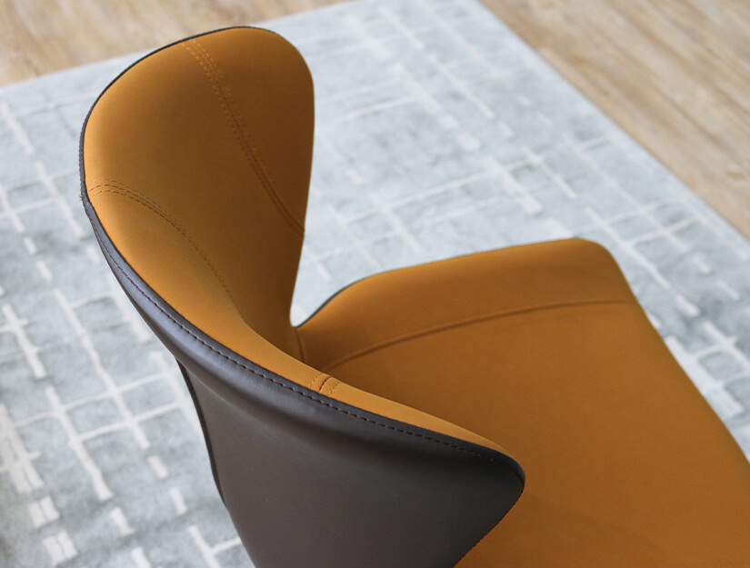 Ergonomic curved backrest. Engineered for comfort.