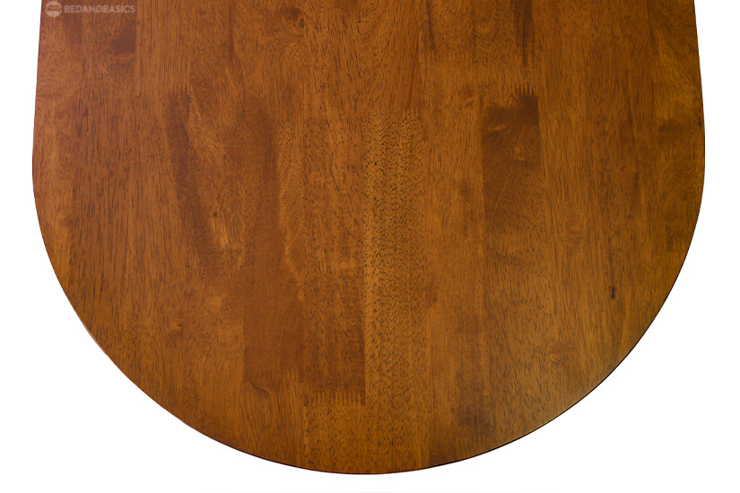 The variation of the direction in the wood grain lends the piece a very natural and timeless appeal.