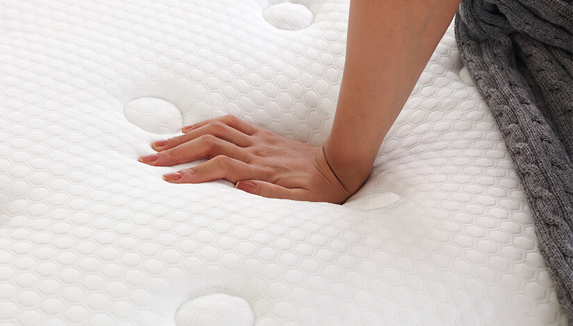 The mattress has a firmness of 6.5/10. It provides optimum support to your back & body while remaining plush & comfortable for your shoulders and joints. Not too hard, not too soft, just right!
