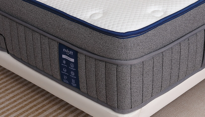 Comes with perimeter edge support encasement which minimizes sagging, improves stability and comfort and acts as a protective barrier from contact with the pocket springs - a feature only found in high-end luxury mattresses.