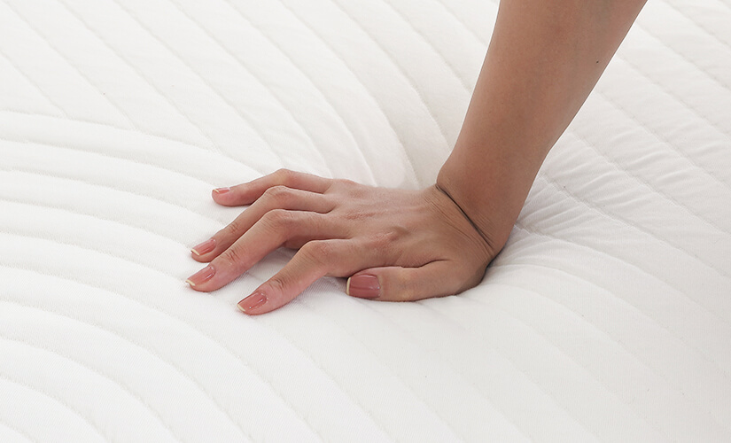 Firmness rating of 6/10, the mattress is soft yet supportive. Cushions your body & reduces pressure.  