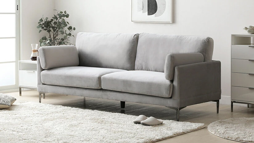 A simple and stylish sofa that fits in any room. 