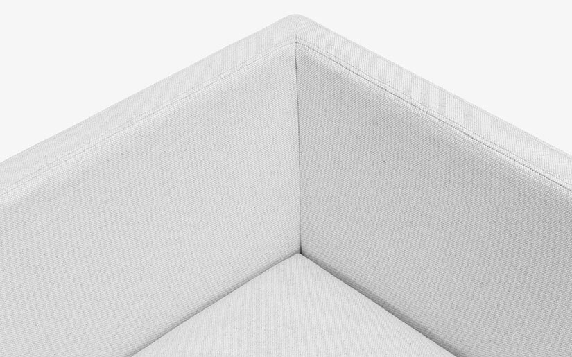 Delicate attention to details. The single-needle crimping effect seen on top of the sofa edges are done by highly skilled craftsman.