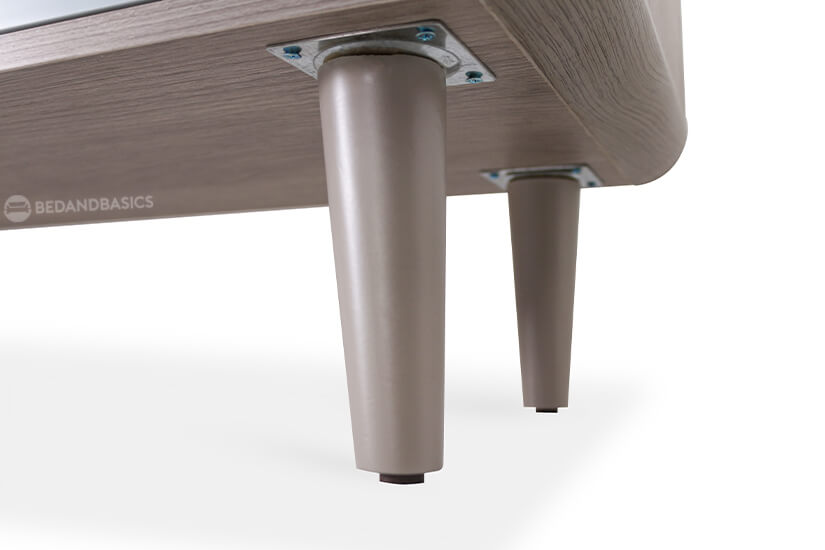 The stand is supported by five strong tapered legs for extra stability.