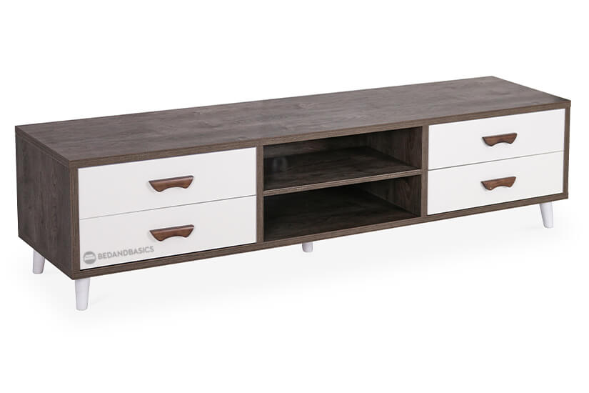 White accents against a dark ebony backdrop, it demonstrates simplicity meets stylishness
at the Herrera TV Console.
