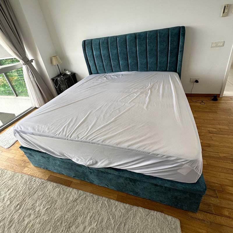 The Azura Bed in King size, 14