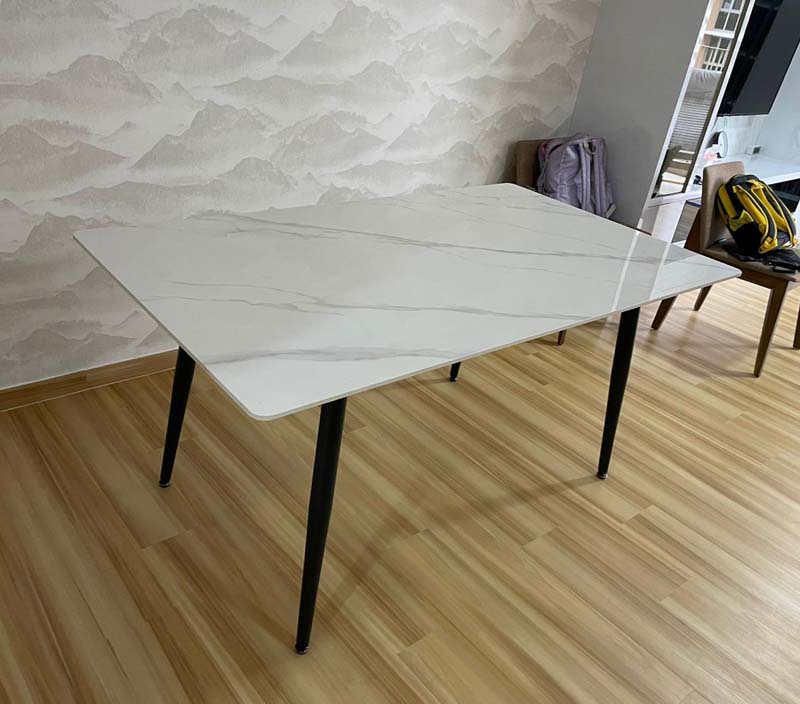  The Cleo Sintered Stone Dining Table (160cm x 90cm) in Snow Mountain White (Gloss) Color.