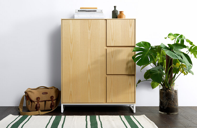 Straight edges. Clean silhouette. Large storage capacities. Minimalist style cabinet. Keeps your space organised.