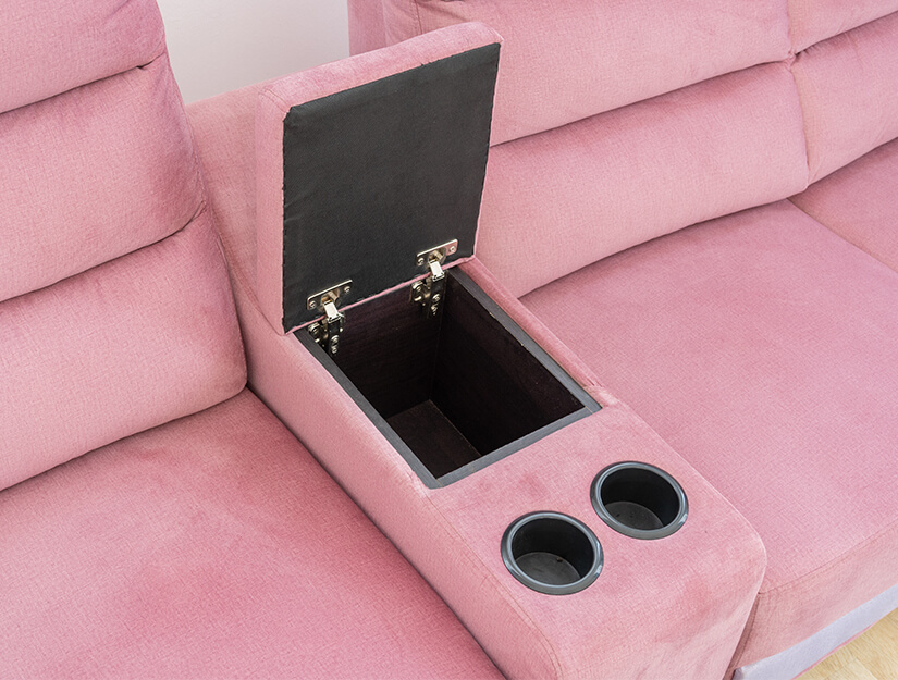 Optional console box. Ample storage for essentials with 2 cupholders.