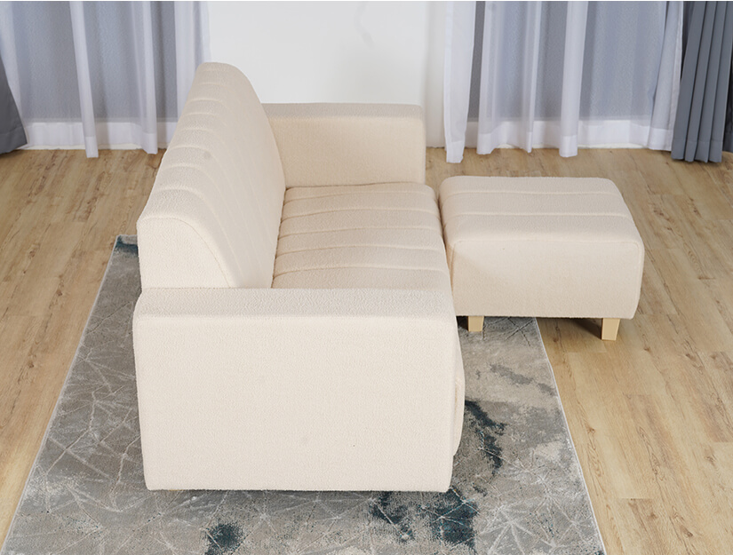 Rearrange the ottoman as you see fit. Flexible arrangements for extra guests.