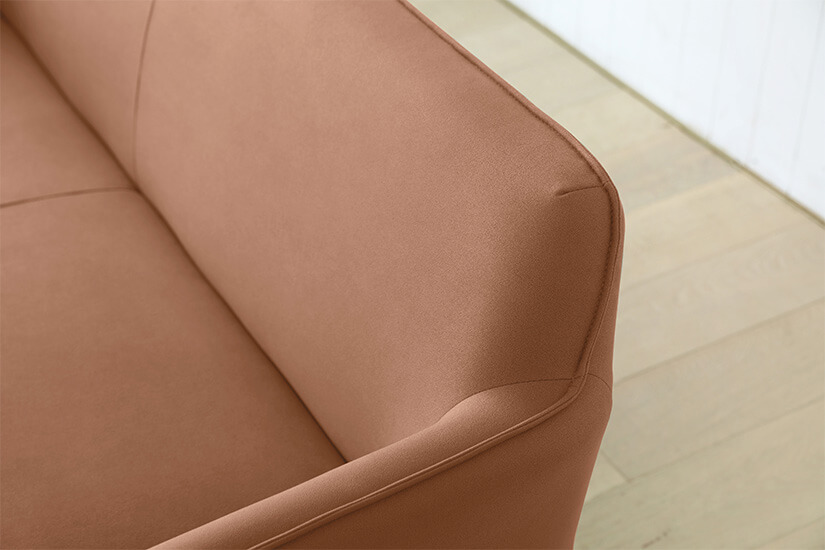 High-density foam seats and backrest. Lounge comfortably on the sofa.