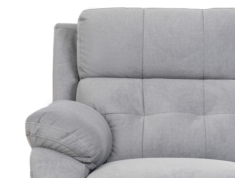Cushioned armrest for maximum comfort.