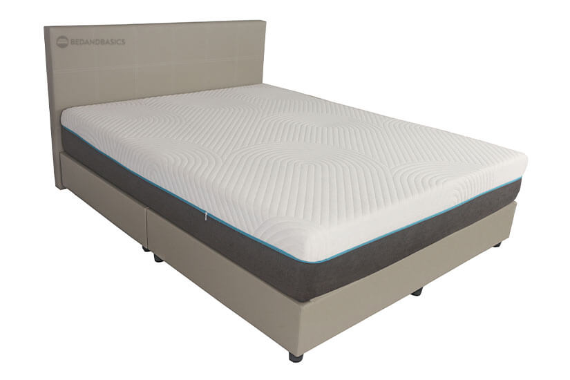 Upholstered in high-quality faux leather, the bed frame is coated in an even low-sheen colour.